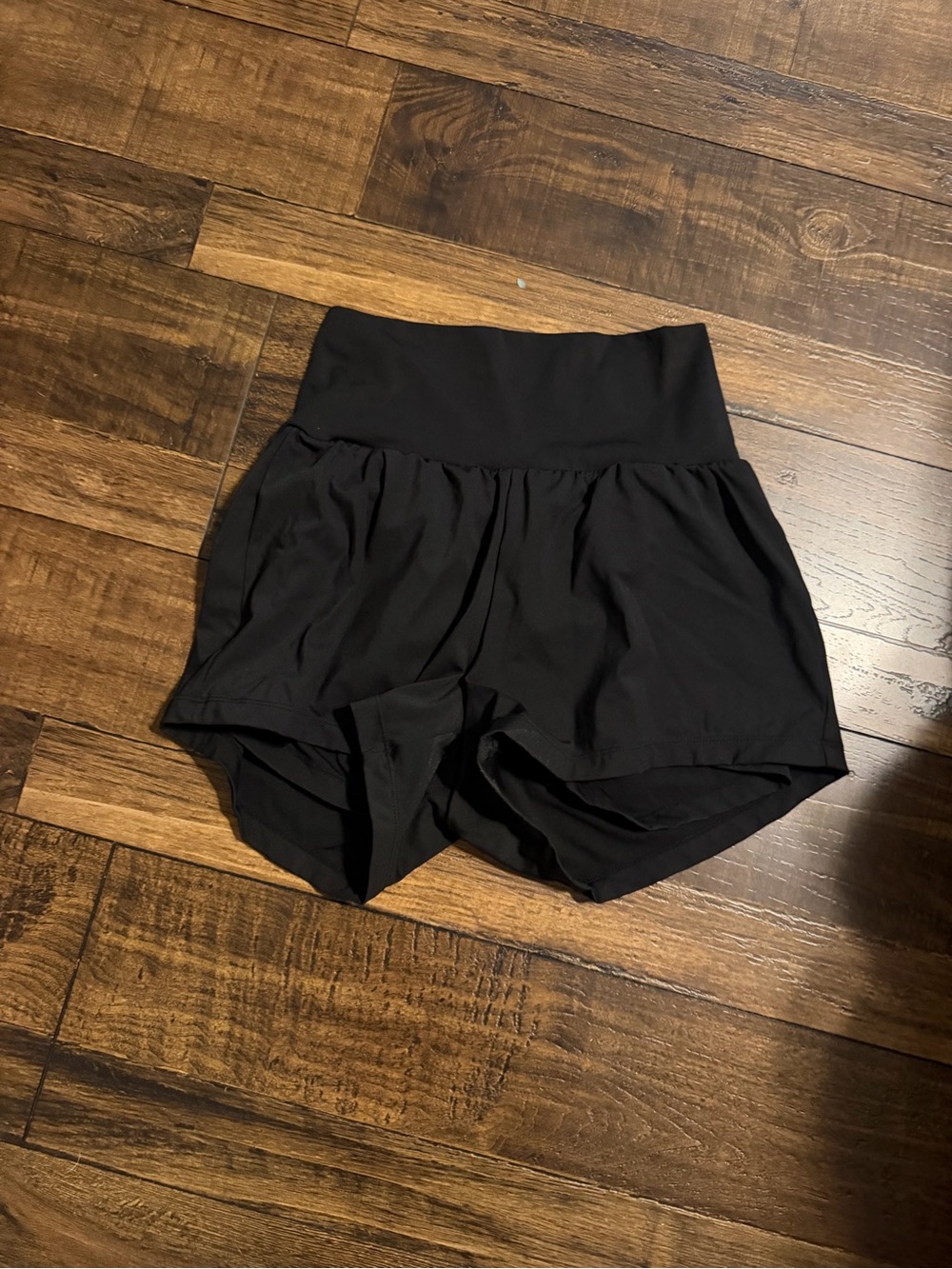 HALARA Black High-Waist Athletic Shorts